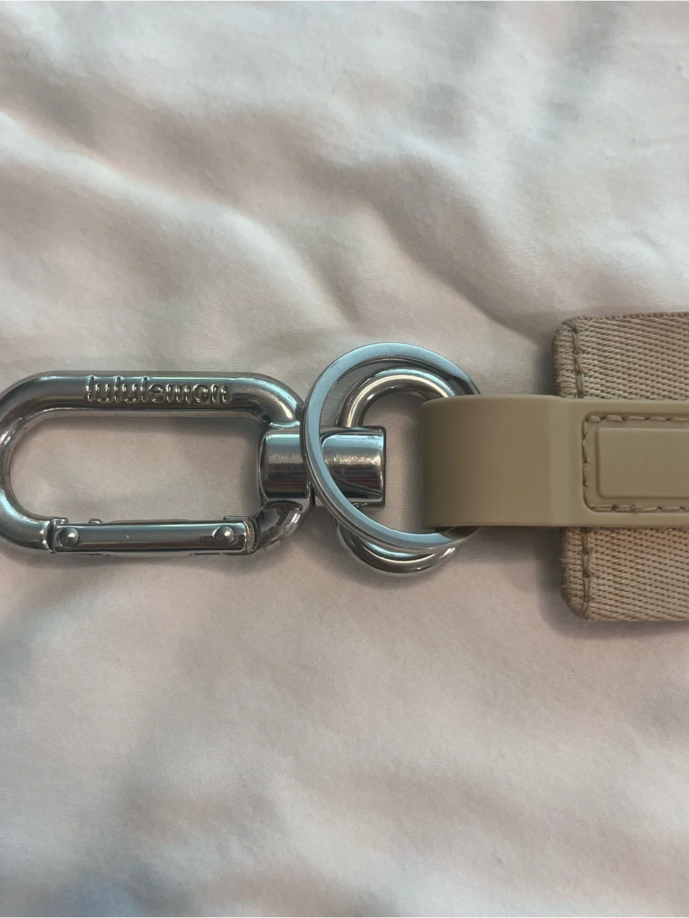 Lululemon Never Lost Keychain in Trench/Pistachio 13